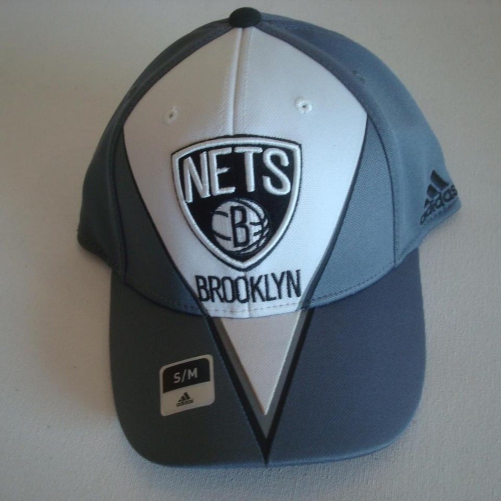 BROOKLYN NETS ADIDAS S/M HAT CAP VINTAGE 00S Y2K B2